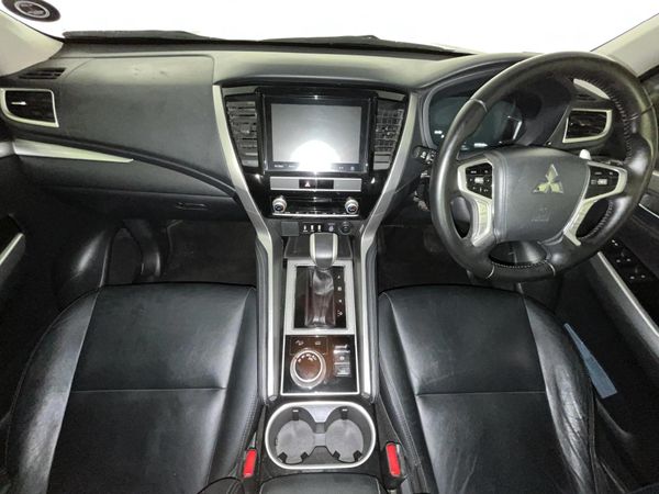 2022-Mitsubishi-Pajero-Sport-24D-4x4-Auto image:1