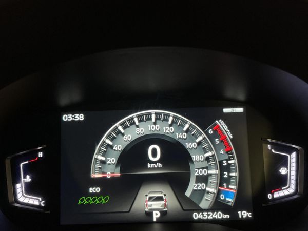2022-Mitsubishi-Pajero-Sport-24D-4x4-Auto image:2