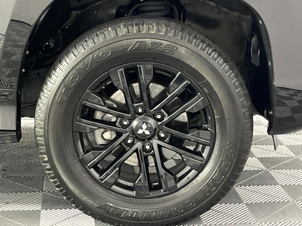 2022-Mitsubishi-Pajero-Sport-24D-4x4-Auto image:5