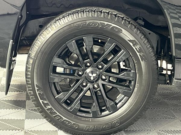 2022-Mitsubishi-Pajero-Sport-24D-4x4-Auto image:7