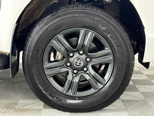 2024-Toyota-Hilux-24-GD-6-Raised-Body-Raider-Double-Cab image:5