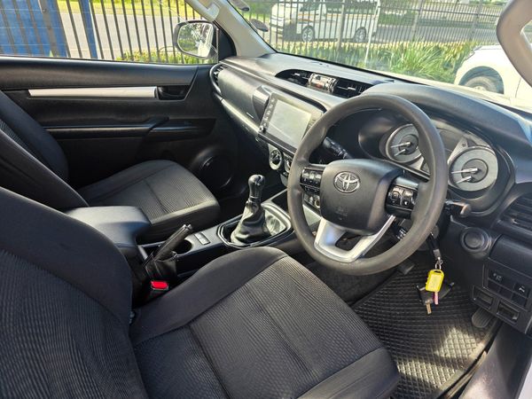 2022-Toyota-Hilux-24-GD-6-Raider-4x4-Single-Cab image:6
