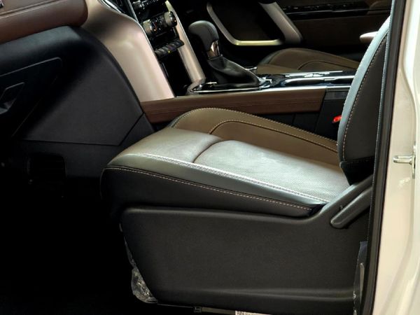 2026-Mahindra-Scorpio-N-22D-4X4-Auto-Z8l image:6