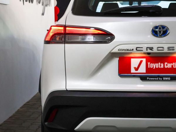 2025-Toyota-Corolla-Cross-18-XS-Hybrid image:9