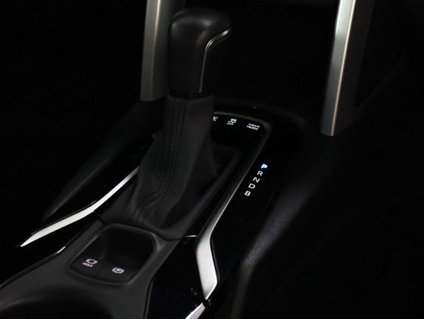 2025-Toyota-Corolla-Cross-18-XS-Hybrid image:17