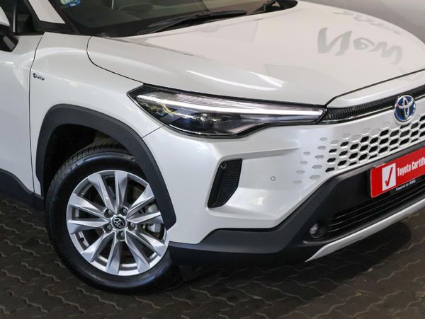 2025-Toyota-Corolla-Cross-18-XS-Hybrid image:1