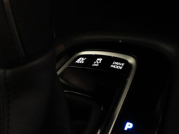 2025-Toyota-Corolla-Cross-18-XS-Hybrid image:19