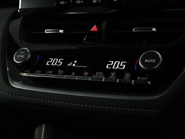 2025-Toyota-Corolla-Cross-18-XS-Hybrid image:26