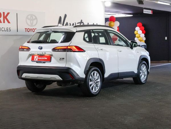 2025-Toyota-Corolla-Cross-18-XS-Hybrid image:8