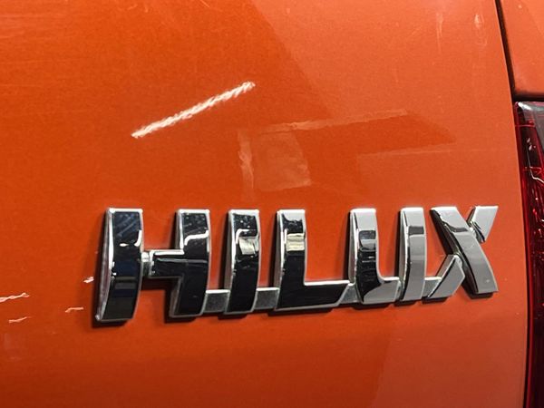 2018-Toyota-Hilux-28-GD-6-Raider-4x4-Auto-Double-Cab image:11