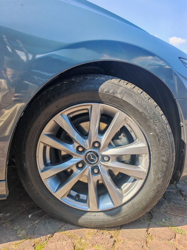 2020-Mazda-3-15-Active-5-dr image:4