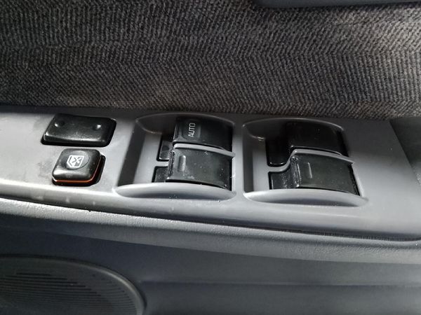 2001-Toyota-Condor-2400i-Estate-TE image:26