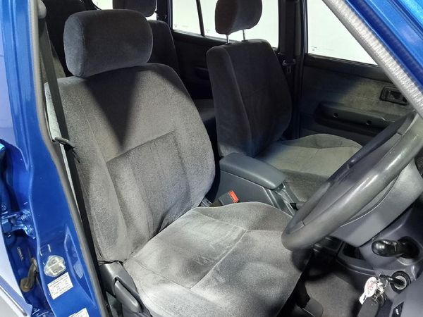 2001-Toyota-Condor-2400i-Estate-TE image:27
