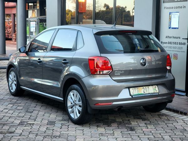 2021-Volkswagen-Polo-Vivo-14-Trendline-5-dr image:3