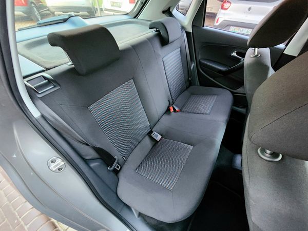 2021-Volkswagen-Polo-Vivo-14-Trendline-5-dr image:5