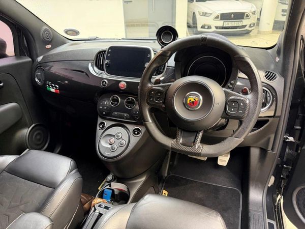 2022-Abarth-595-14T-Scorpion-ORO-Auto image:14