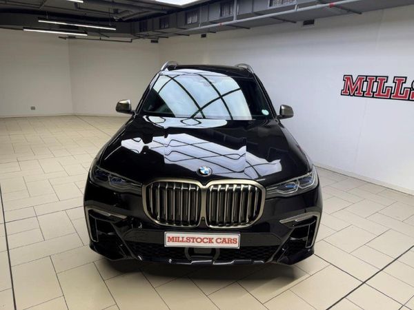 2021-BMW-X7-M50i image:6