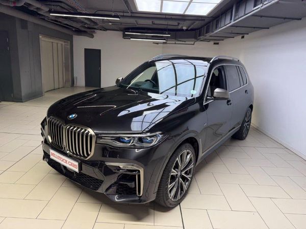 2021-BMW-X7-M50i image:7
