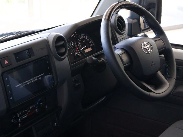 2026-Toyota-Land-Cruiser-79-28-GD-6-Double-Cab image:9