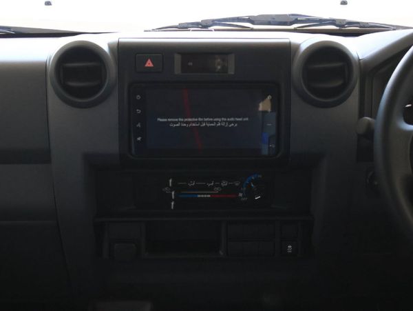 2026-Toyota-Land-Cruiser-79-28-GD-6-Double-Cab image:11