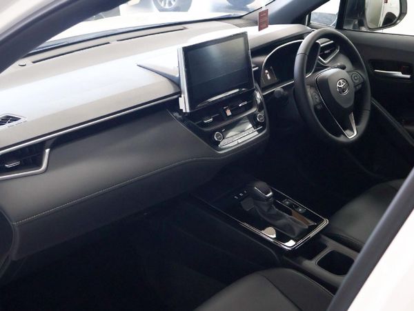 2026-Toyota-Corolla-Cross-18-XR-Hybrid image:18