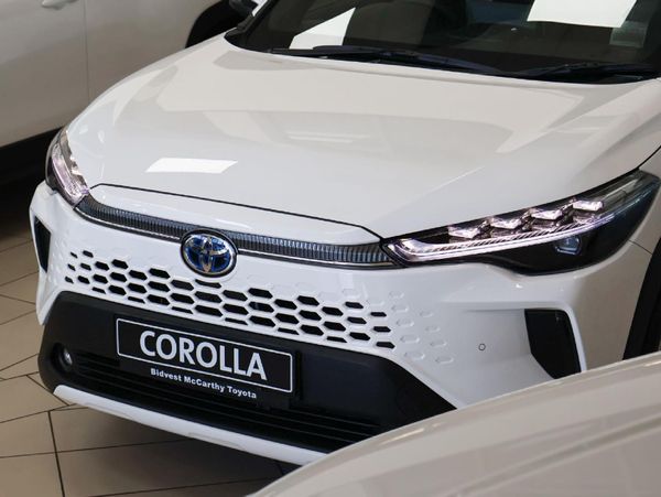 2026-Toyota-Corolla-Cross-18-XR-Hybrid image:2