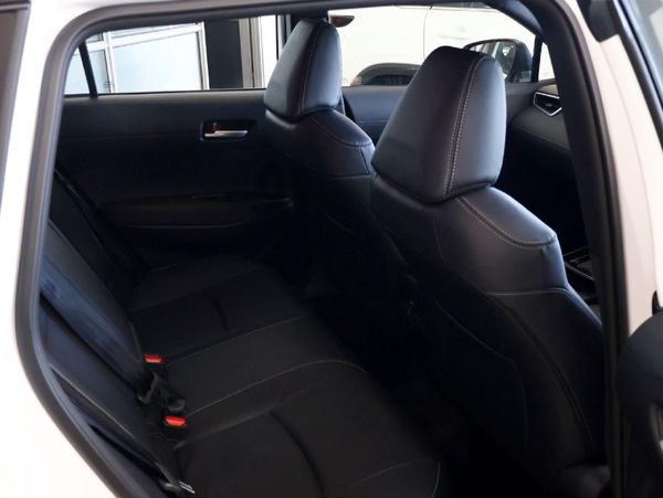 2026-Toyota-Corolla-Cross-18-XR-Hybrid image:8