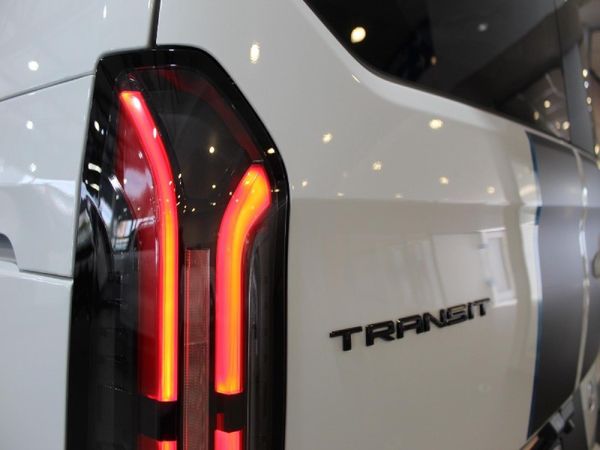2025-Ford-Transit-Custom-20-TDCI-Sport-Auto-Panel-Van image:1