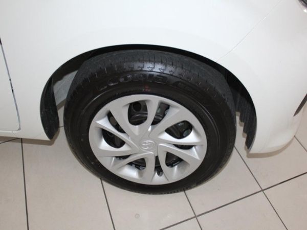 2026-Toyota-Vitz-10 image:3