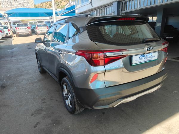2021-Kia-Seltos-15D-EX image:4
