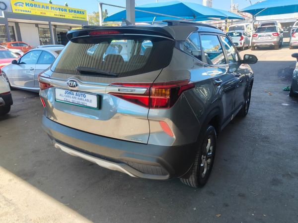 2021-Kia-Seltos-15D-EX image:5