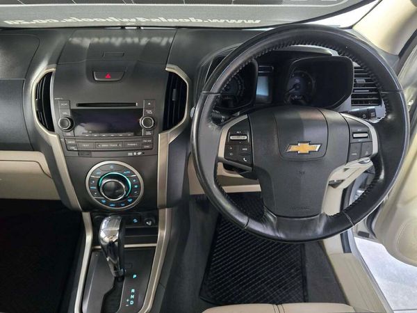 2013-Chevrolet-Trailblazer-28-LTZ-Auto image:16
