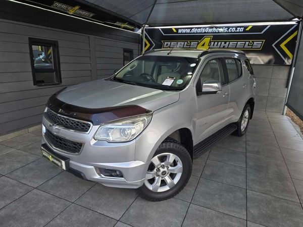 2013-Chevrolet-Trailblazer-28-LTZ-Auto image:2