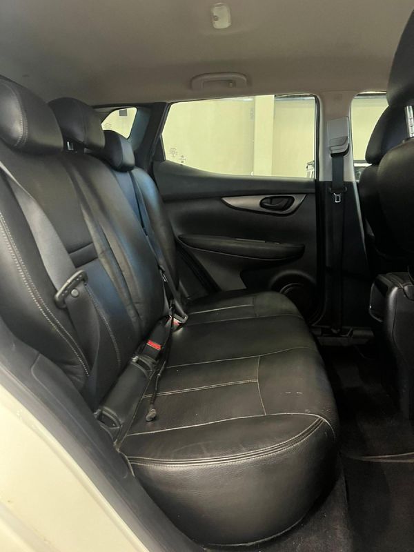 2016-Nissan-Qashqai-12T-Visia image:11