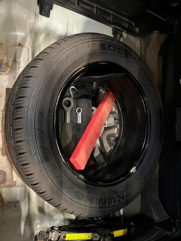 2014-Kia-Sportage-20-CRDi-Auto image:13