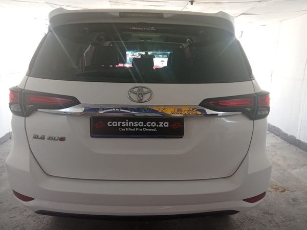 2019-Toyota-Fortuner-24-GD-6-Raised-Body-Auto image:3