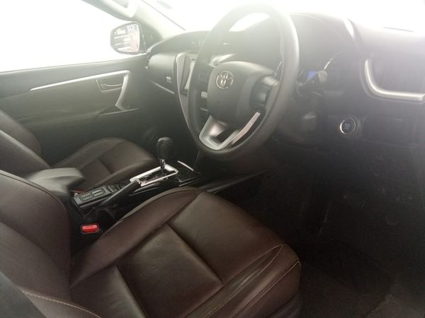 2019-Toyota-Fortuner-24-GD-6-Raised-Body-Auto image:7