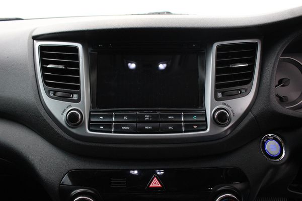 2017-Hyundai-Tucson-20-CRDi-Elite-Auto image:3