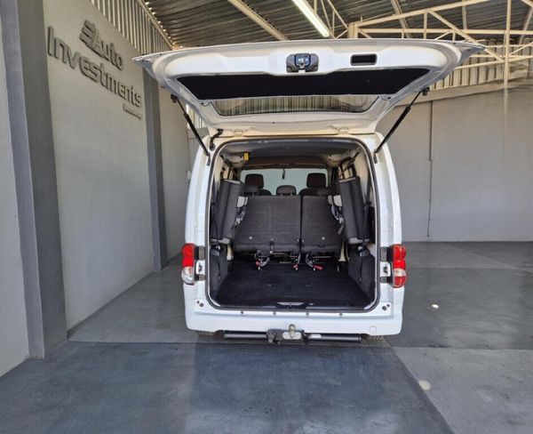 2017-Nissan-NV200-15-dCi-Visia-7-seat image:12