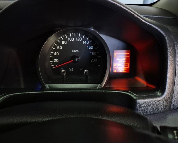 2017-Nissan-NV200-15-dCi-Visia-7-seat image:15