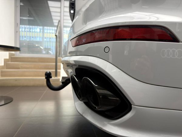 2018-Porsche-Cayenne-GTS-Auto image:15