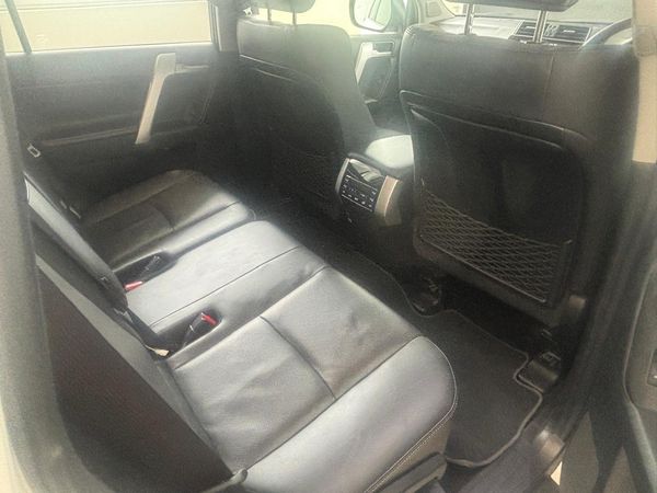 2022-Toyota-Land-Cruiser-Prado-28-GD-VX-L-Auto image:11