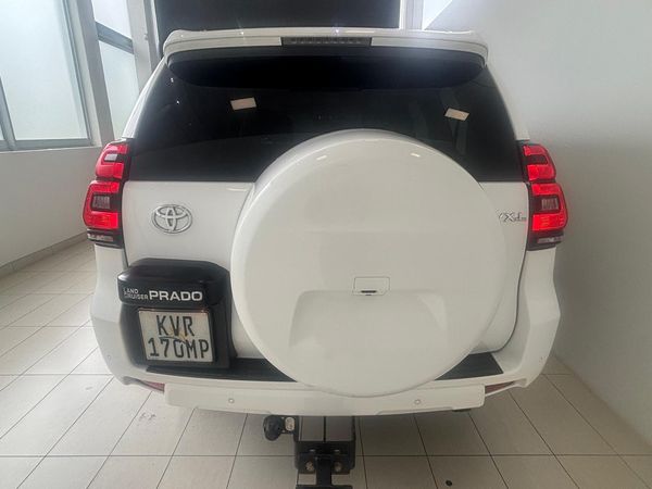 2022-Toyota-Land-Cruiser-Prado-28-GD-VX-L-Auto image:5