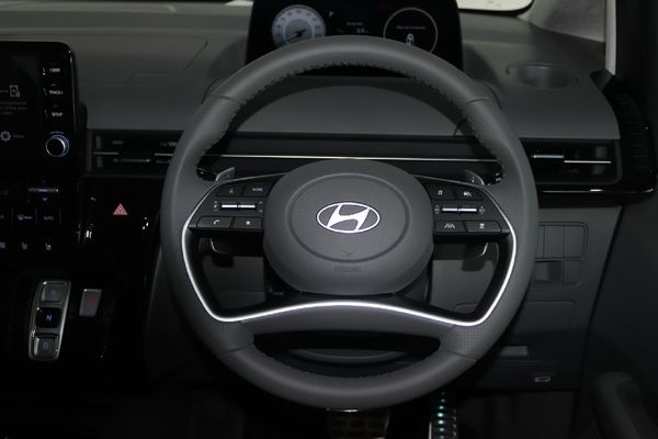 2026-Hyundai-Staria-22d-Luxury-Auto image:10