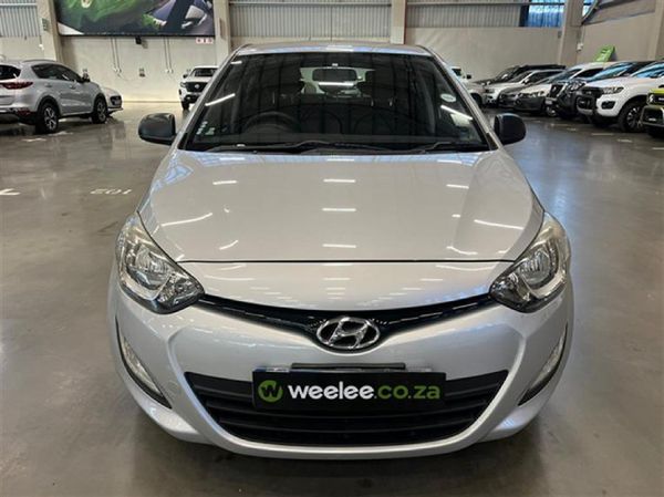 2013-Hyundai-i20-12-Motion image:7