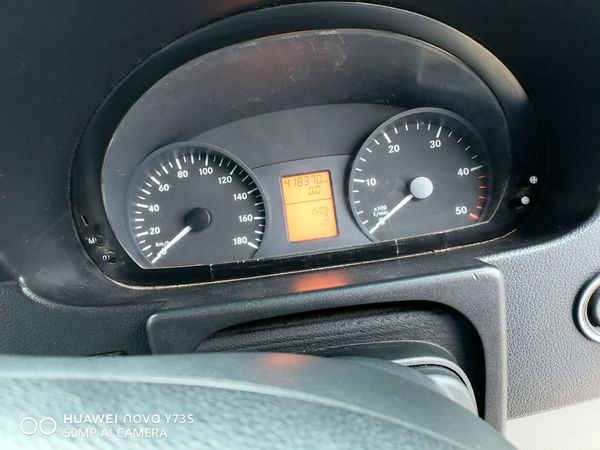 2015-Mercedes-Benz-Sprinter-519-CDI-Auto-23-Seater image:10