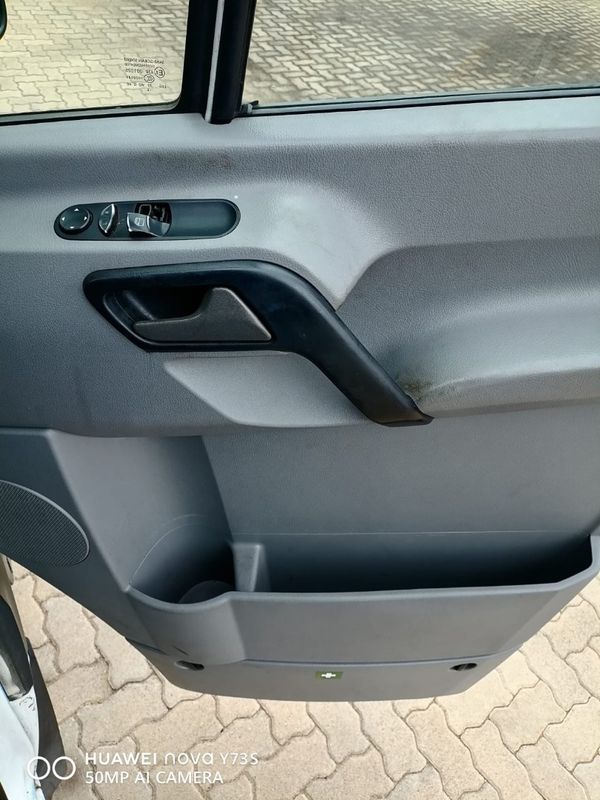 2015-Mercedes-Benz-Sprinter-519-CDI-Auto-23-Seater image:11