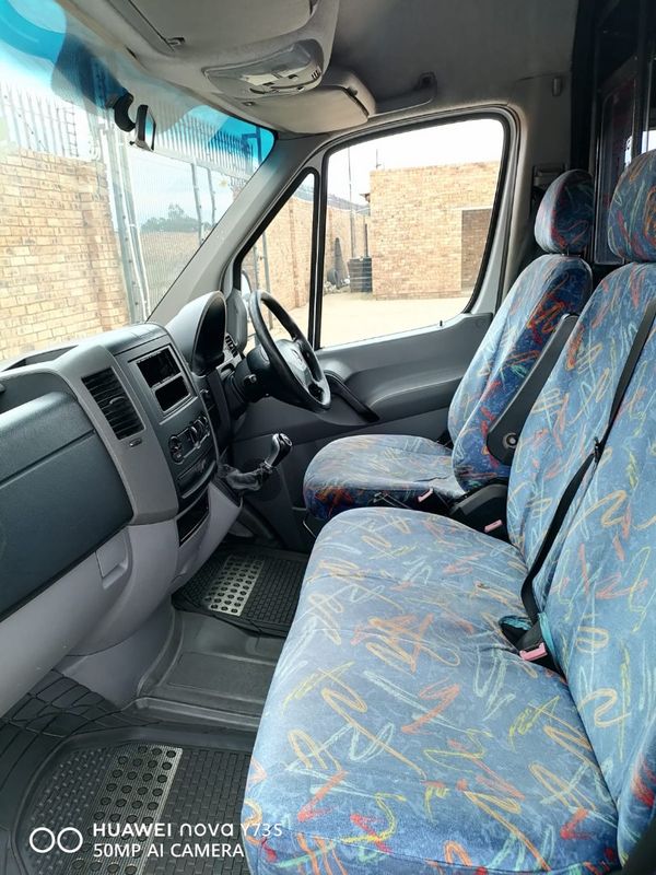 2015-Mercedes-Benz-Sprinter-519-CDI-Auto-23-Seater image:14