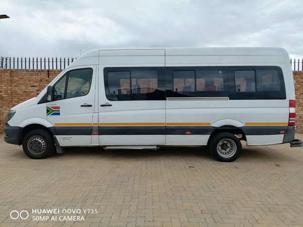 2015-Mercedes-Benz-Sprinter-519-CDI-Auto-23-Seater image:1