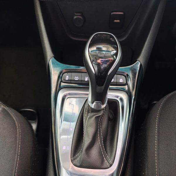 2019-Opel-Crossland-X-12T-Enjoy-Auto image:16